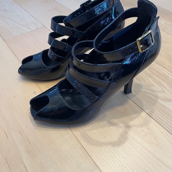 Marc By Marc Jacobs Heels - Picture 3 of 8